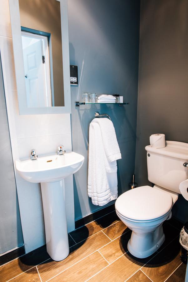 Belmont House Hotel Банбридж Екстериор снимка