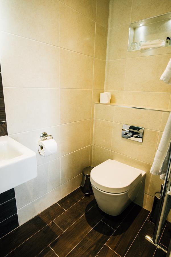 Belmont House Hotel Банбридж Екстериор снимка